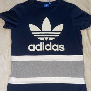 Women’s Adidas shirt size small